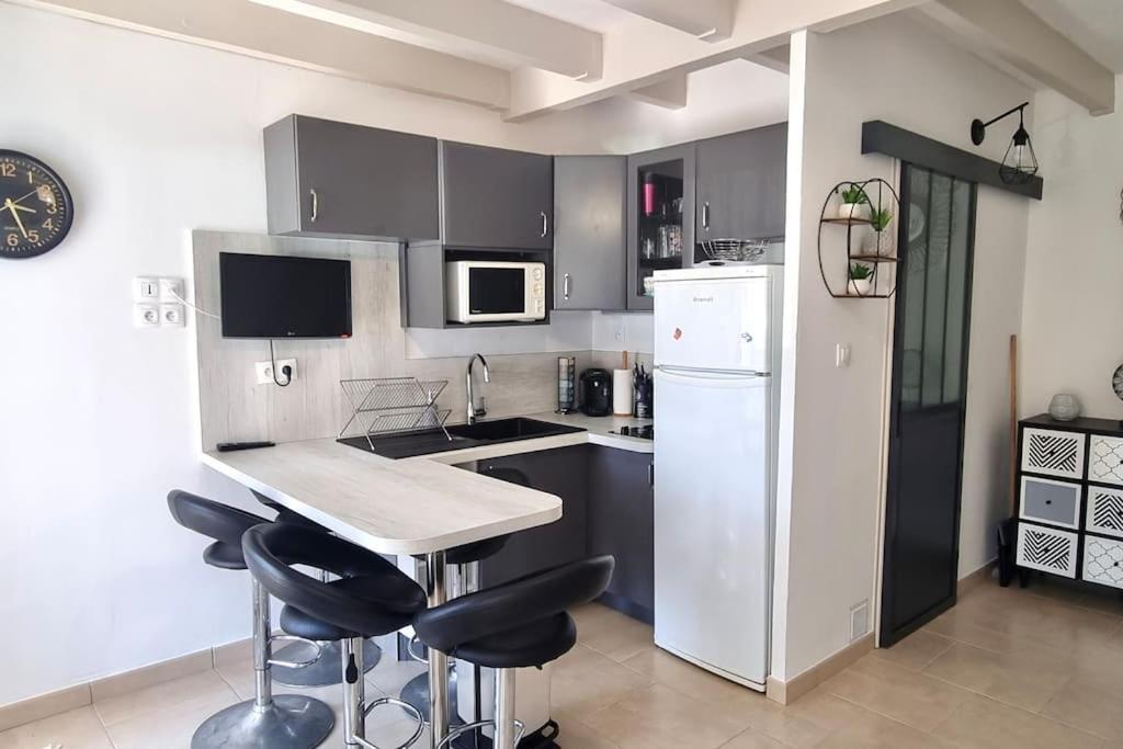 Chez Laura Et Benjamin ! Maison A La Plage Climatisee 弗龙蒂尼昂 外观 照片